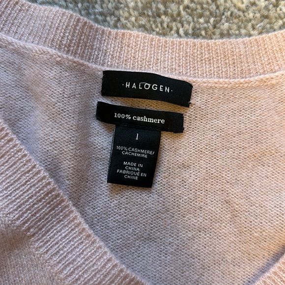 V-neck cashmere sweater - Picture 3 of 4